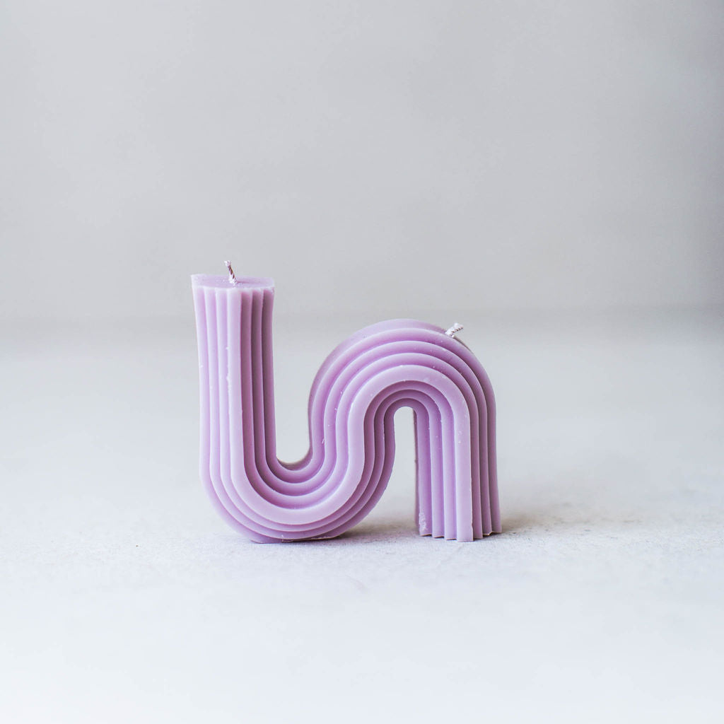 2-wick S-shaped Wavy Candle